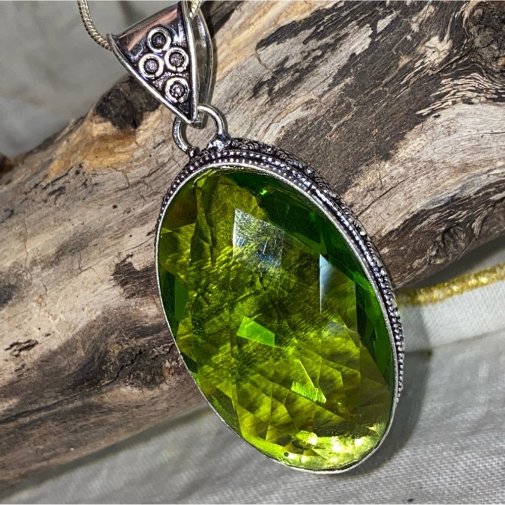 Faceted Green Quartz Pendant Necklace